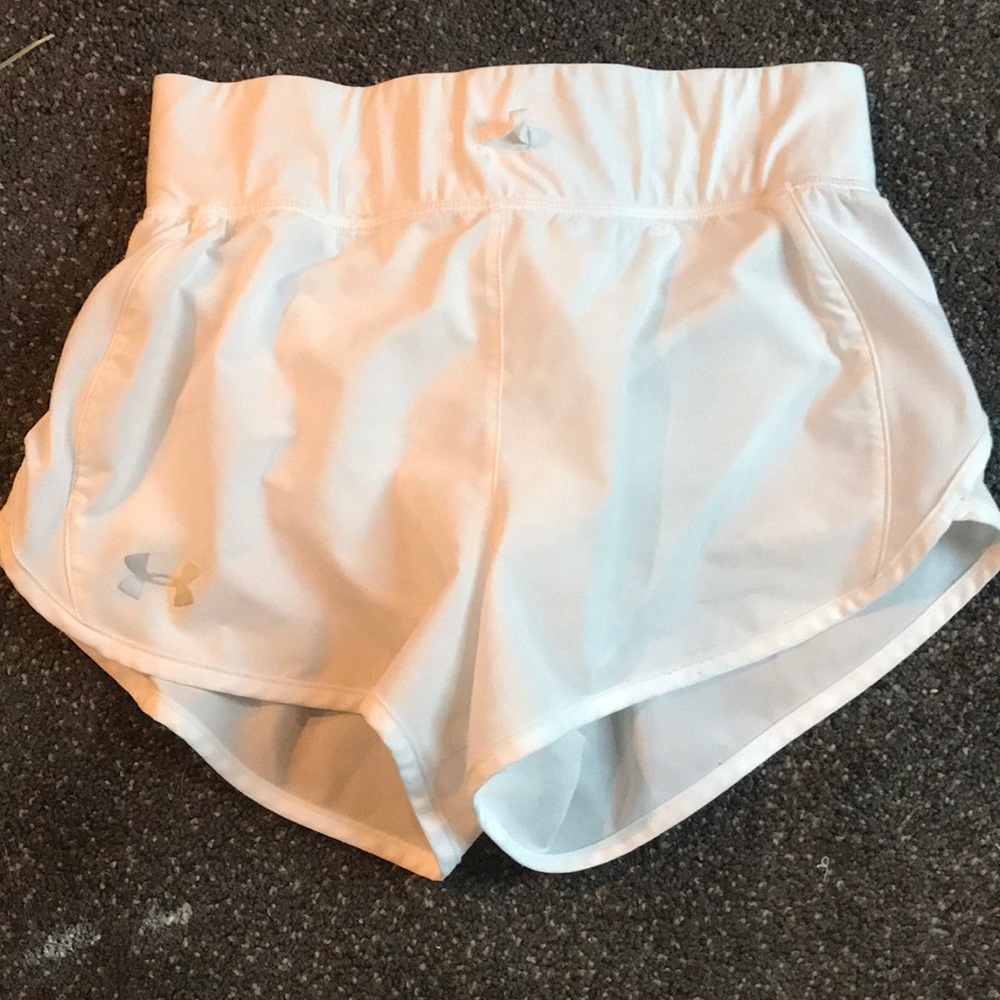 Women’s white under armor shorts